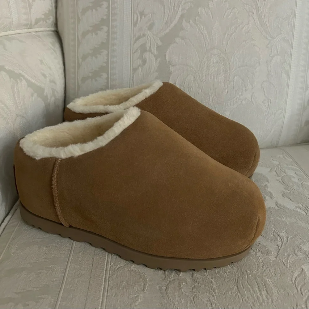 UGG Pumped Slide Camel 1158215 Women's 8 with shearling